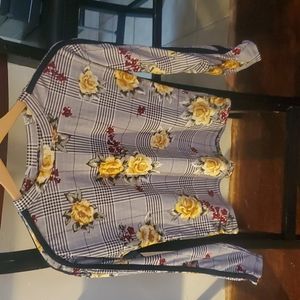 Floral Black and White long sleeve crop top girls large